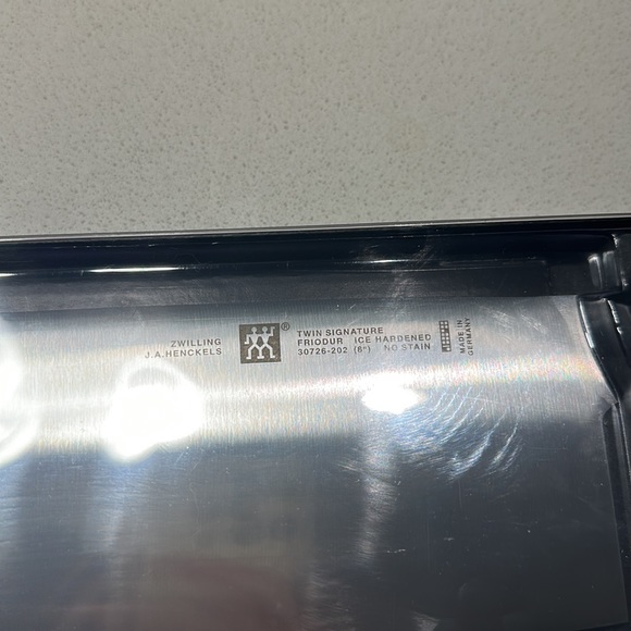 Zwilling J.A. Henckels TWIN Signature Chinese Vegetable Cleaver 7” - Picture 4 of 7